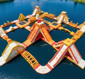 S843 Chicken Theme Inflatable Water Park